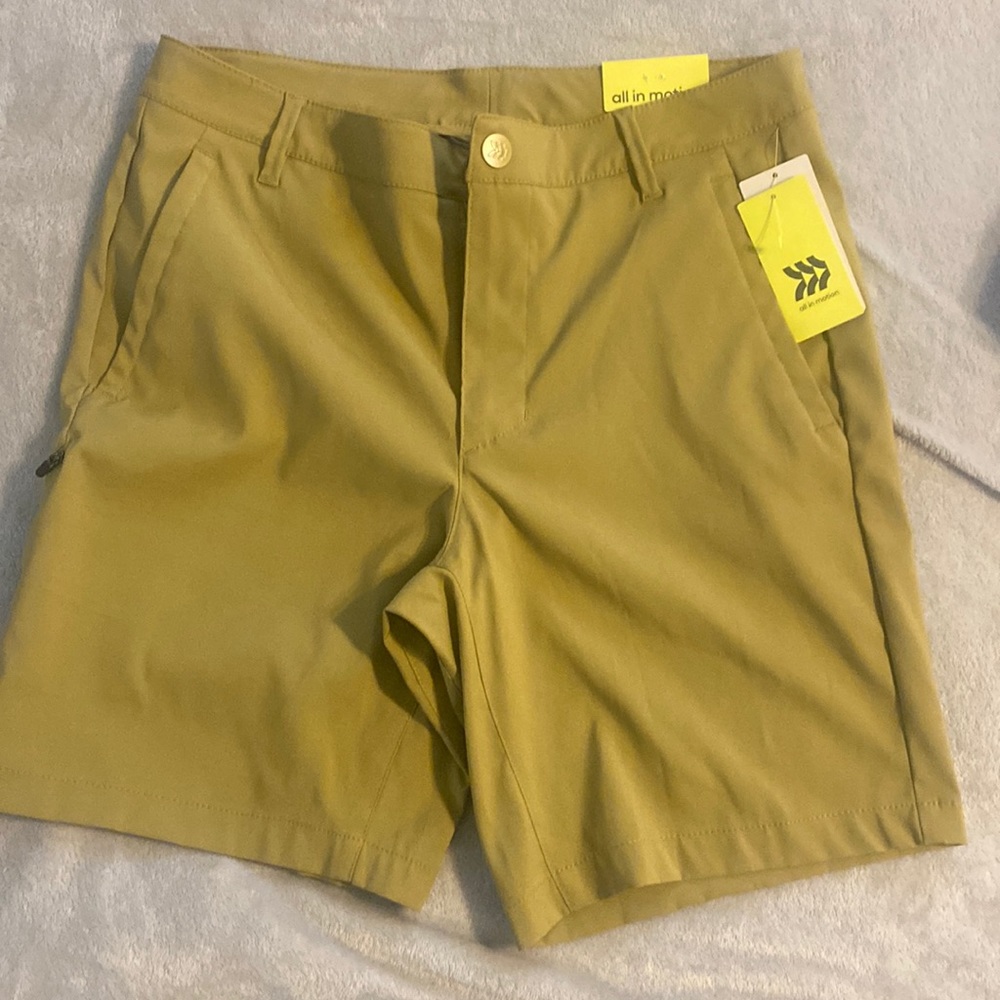 Men’s Golf Shorts! NWT!! 32”